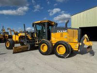 2018 John Deere 872GP with 4,900 hrs