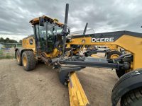 2020 John Deere 772GP AWD with 7,400 hrs