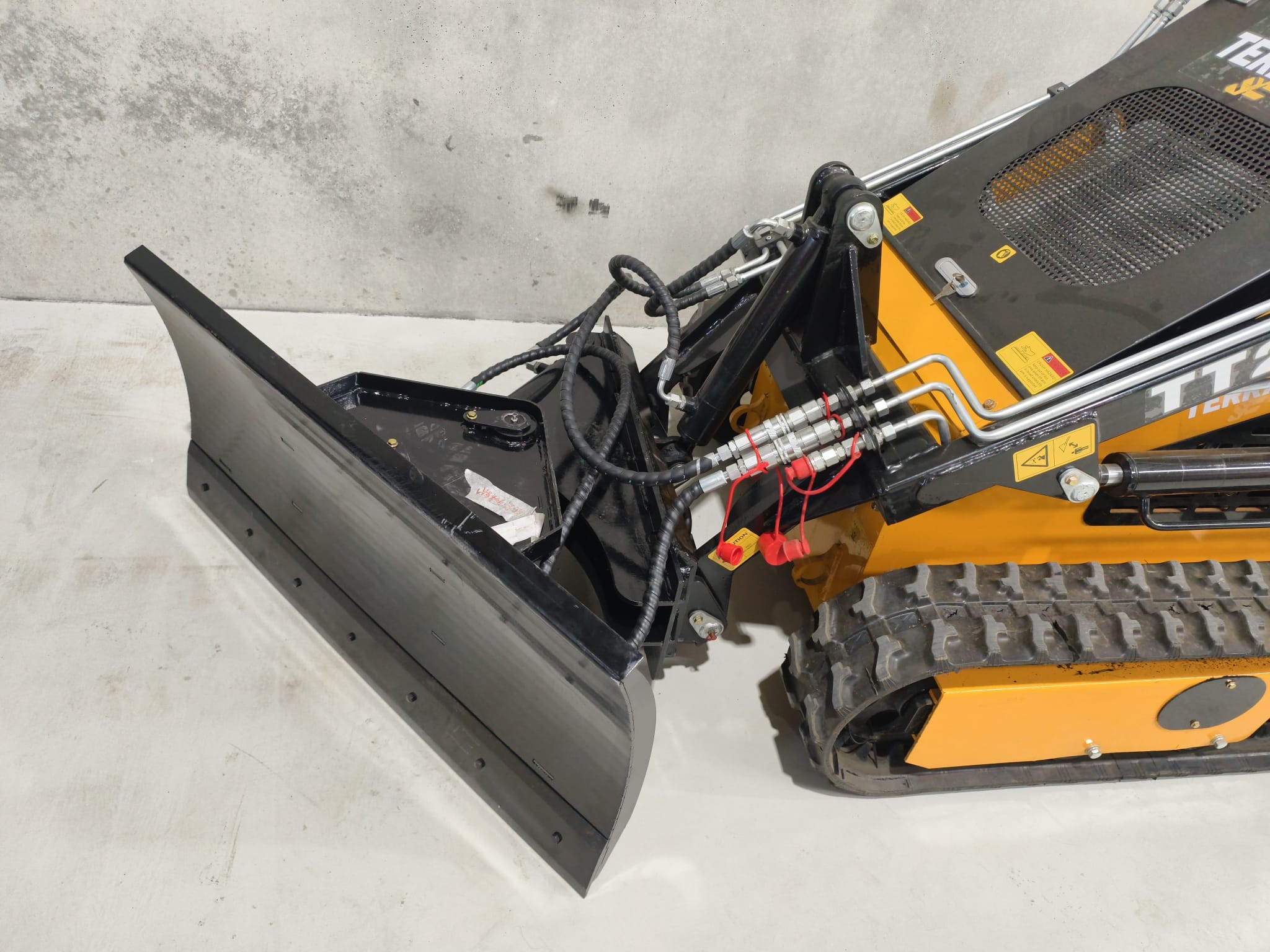 2026 TerraTuff TT23 Mini Skid Steer Loader - Image 5