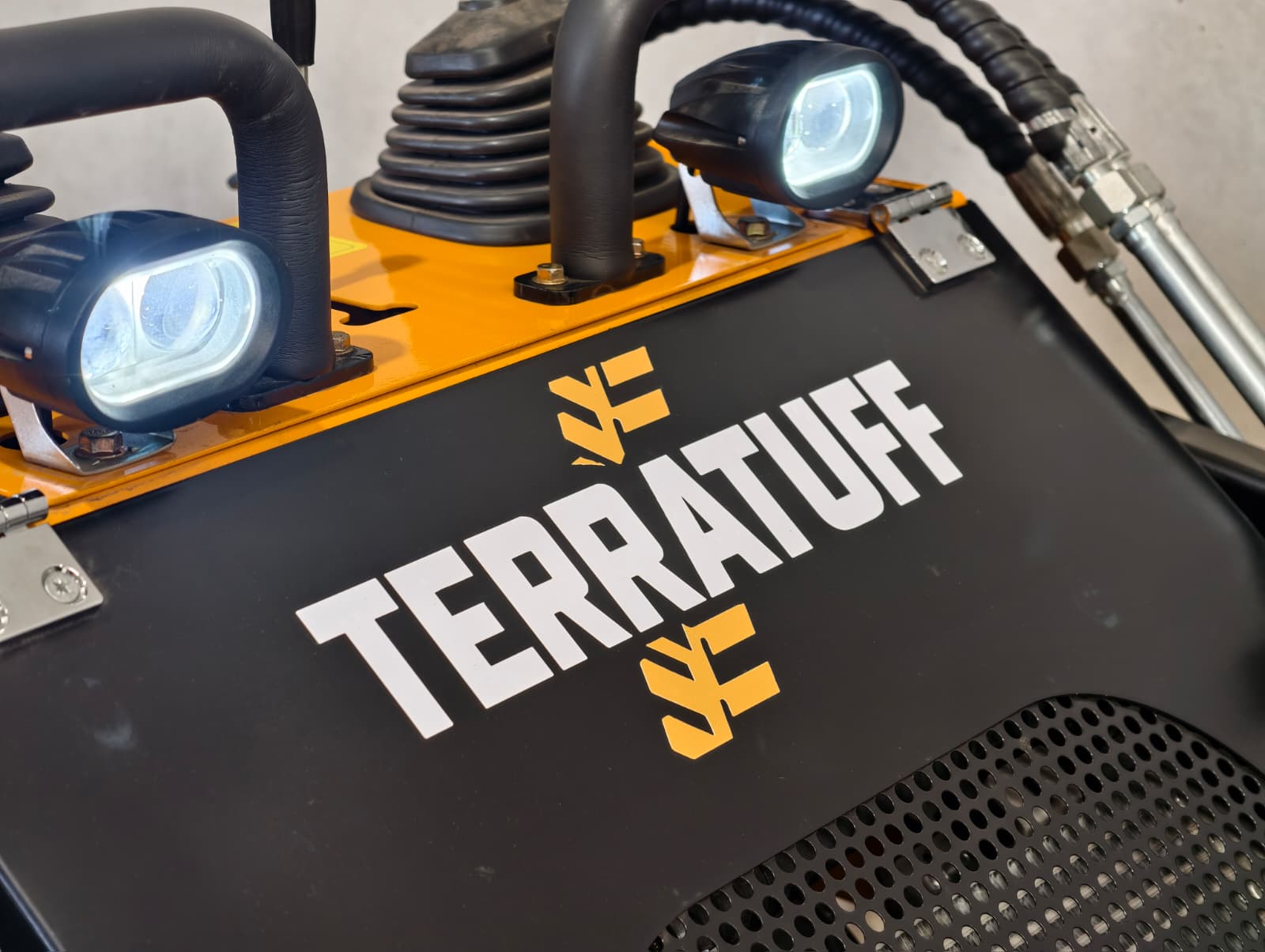 2026 TerraTuff TT23 Mini Skid Steer Loader - Image 15