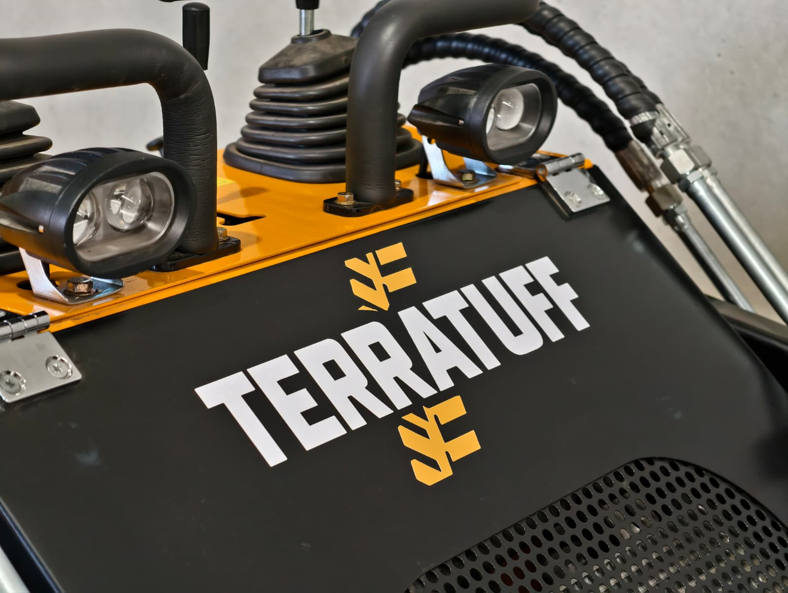 2026 TerraTuff TT23 Mini Skid Steer Loader - Image 16