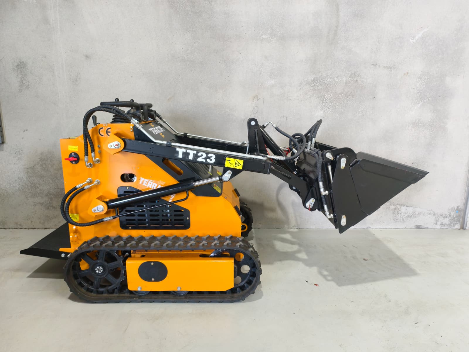 2026 TerraTuff TT23 Mini Skid Steer Loader - Image 17
