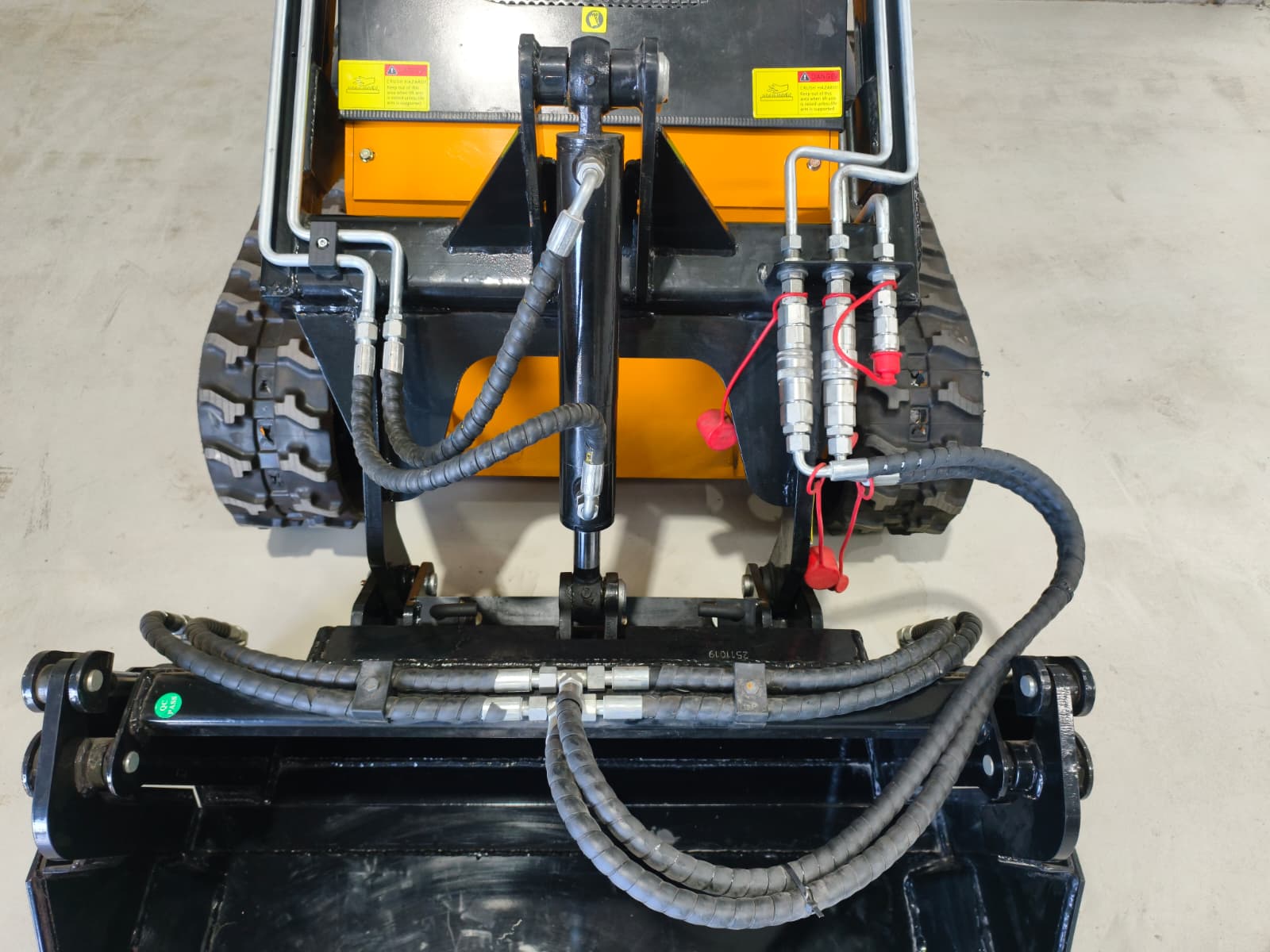 2026 TerraTuff TT23 Mini Skid Steer Loader - Image 23