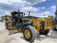 2021 John Deere 772GP with 5,000 hrs