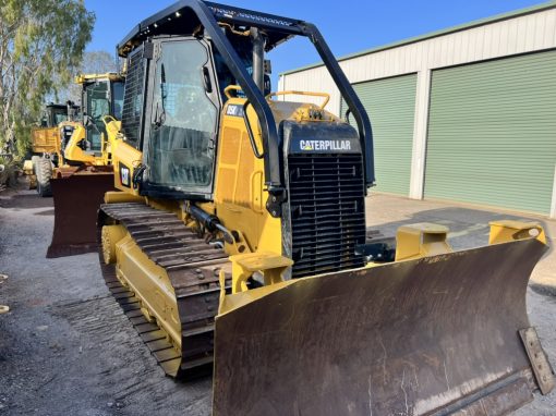 New 2024 CAT D3-5K Dozer Sweeps and Screens.