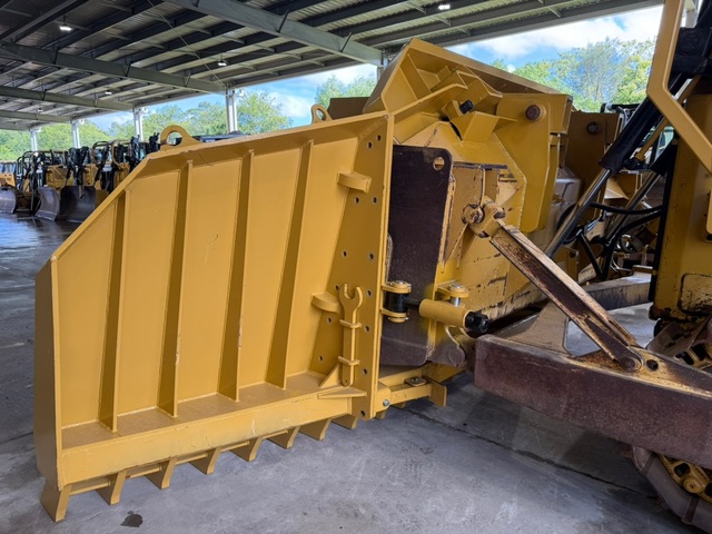 2013 CAT D6T XL with only 5,895 hrs - Image 8