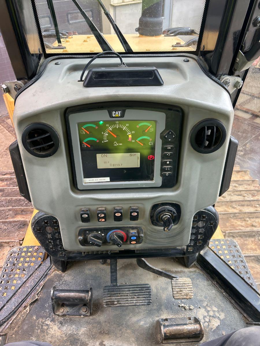 2014 CAT D6N XL with 8,100 hrs - Image 11