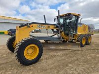 2012 John Deere 672GP 6WD with 7,500 hrs