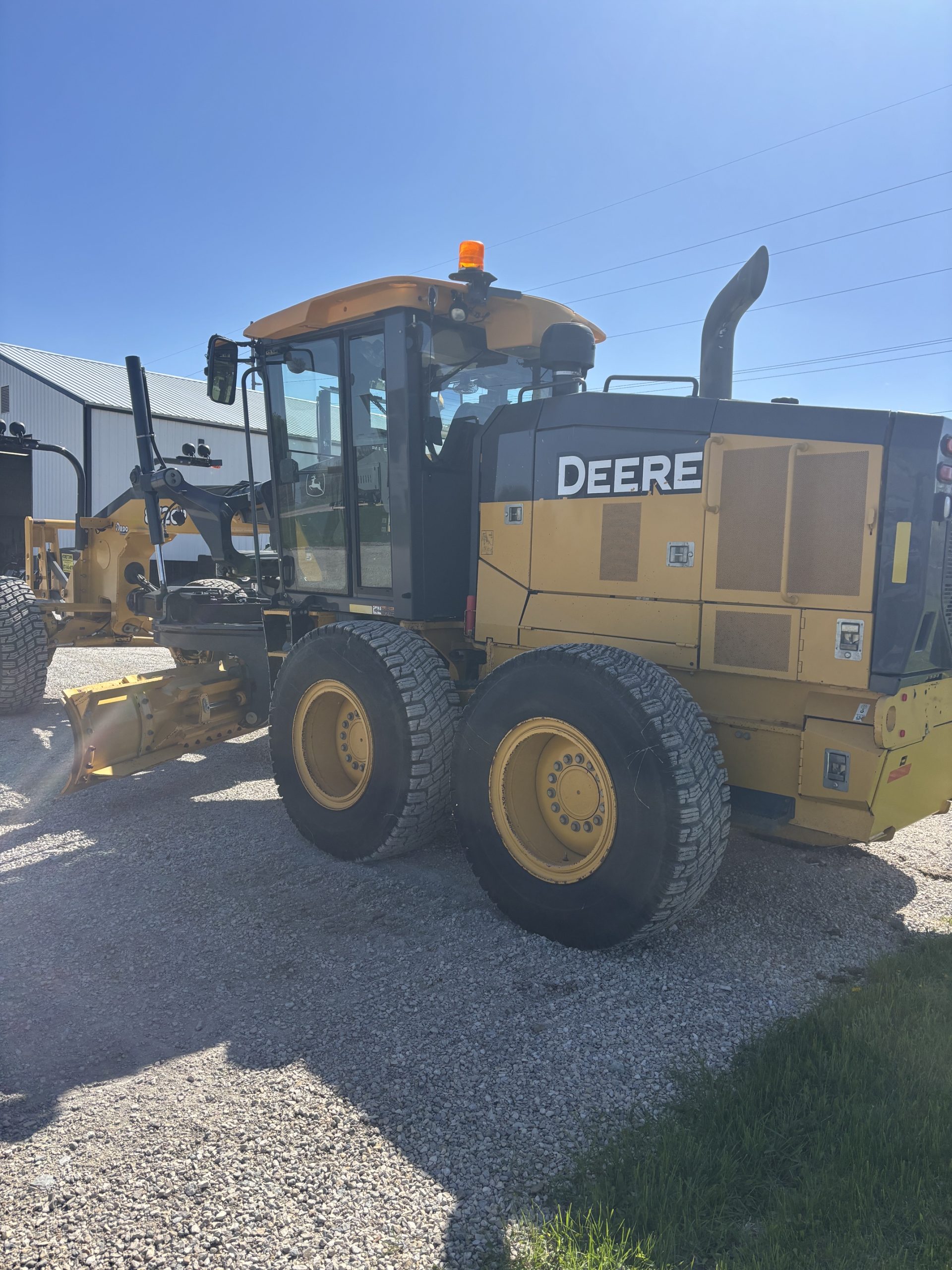 2019 John Deere 872GP 6WD with 5,900 hrs - Image 2