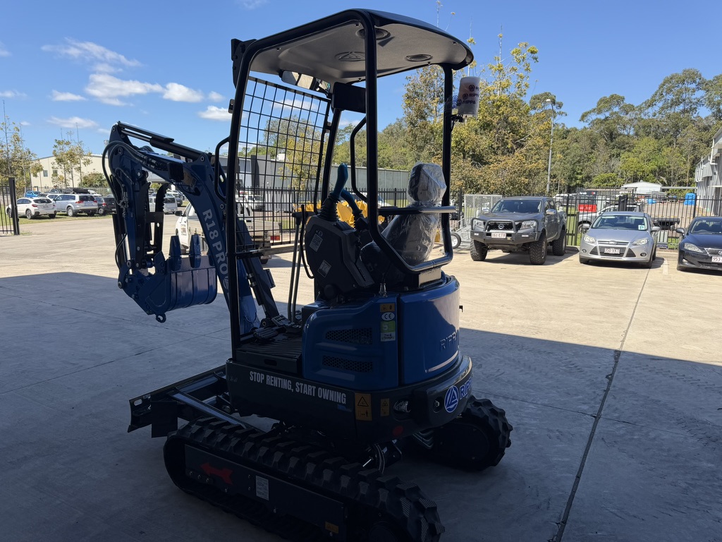 2026 Rippa R18 PRO 1.8 Ton Mini Excavator - Image 17