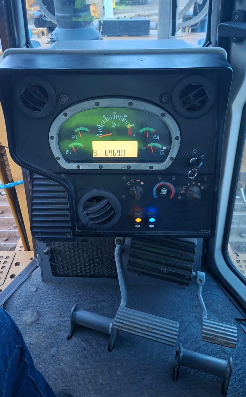 2018 CAT D7R XL with 6,400 hrs - Image 4