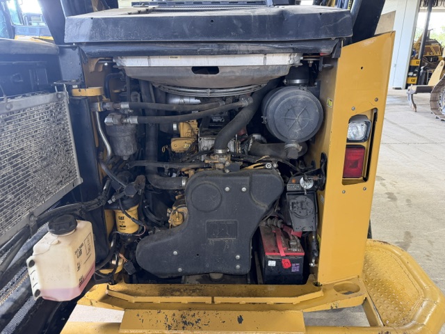 2021 CAT 299D3 Skid Steer with 2,800 hrs - Image 3