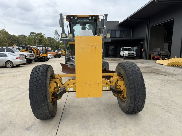 2016 John Deere 772G 6WD with 6,500 hrs - Image 8