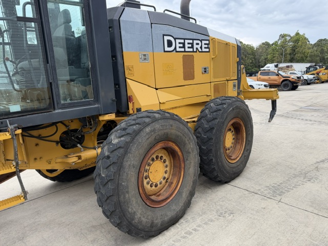 2016 John Deere 772G 6WD with 6,500 hrs - Image 10